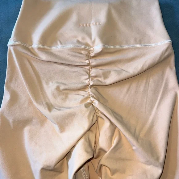 Peach Leggings for Women - Picture 4 of 5